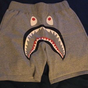 Bape sweatshorts (BRAND NEW WT)